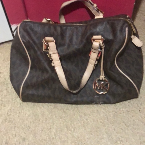 Michael Kors handbag - Picture 2 of 3